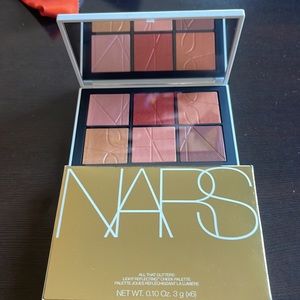 NARS  Limited Edition All That Glitters Light Reflecting Cheek Palette. New